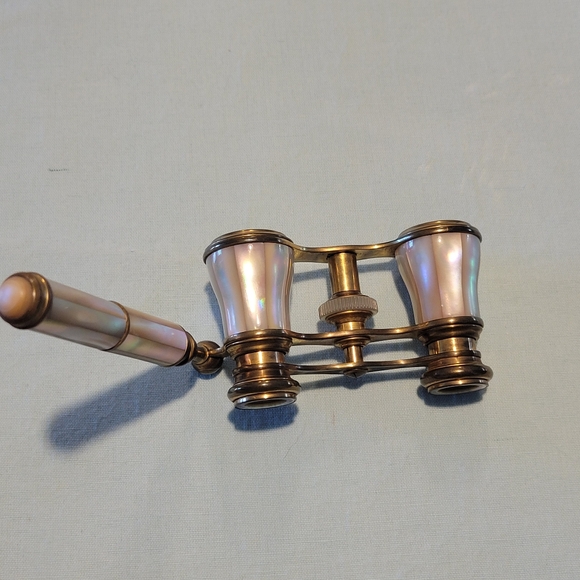 Antique, Victorian Brass and Mother of Pearl Opera Glasses /binoculars France. - Picture 1 of 12